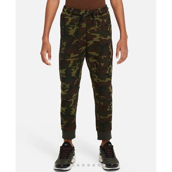 Nike Sportswear Tech Fleece Boys Camo Joggers Size XL‎ Sweatpants fn9120-010 - Picture 1 of 16